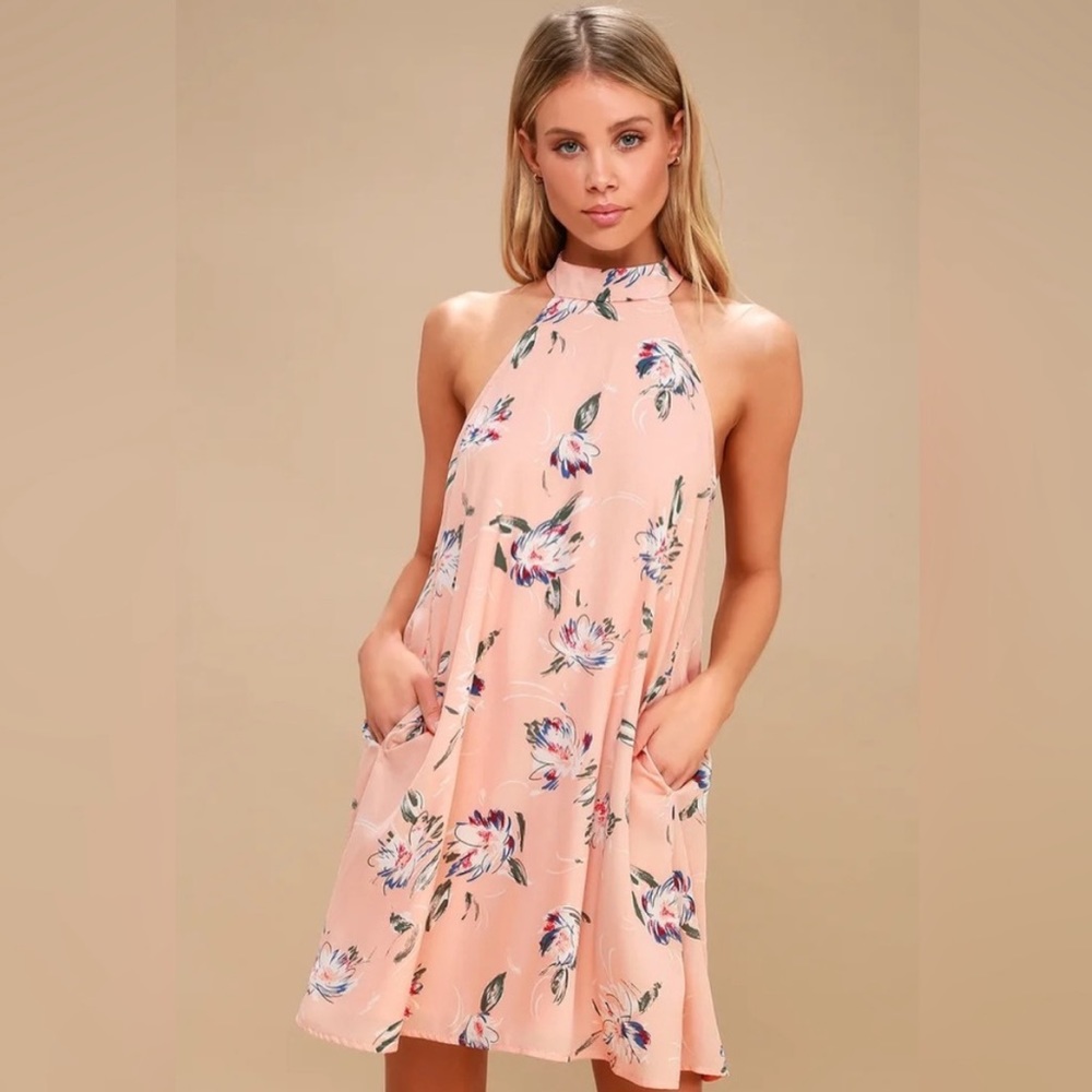 NWOT Lulu’s Merci Bouquet Blush Floral Shift Dress